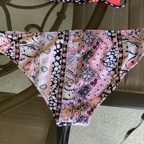 NWT Victoria secret bikini - Picture 4 of 5